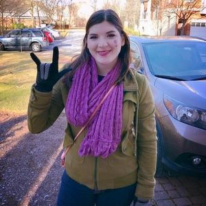 Meet your Posher, Rachel